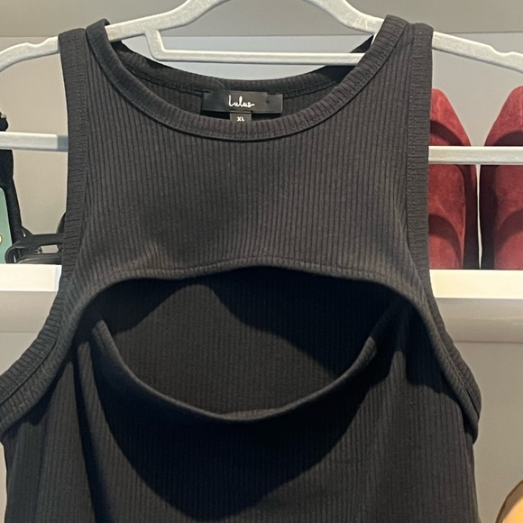 Black one piece with cut out from Lulu's - Picture 3 of 4